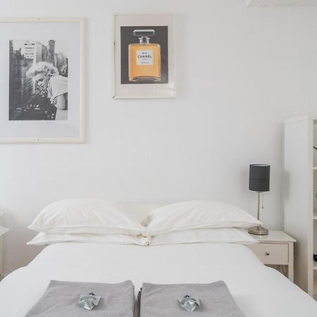 Soho & Covent Garden Apartment, Sleeps 3 Λονδίνο Εξωτερικό φωτογραφία